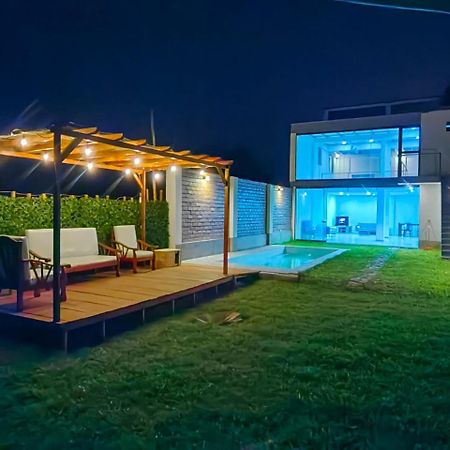 فيلا Casa De Playa Con Piscina أنكون المظهر الخارجي الصورة